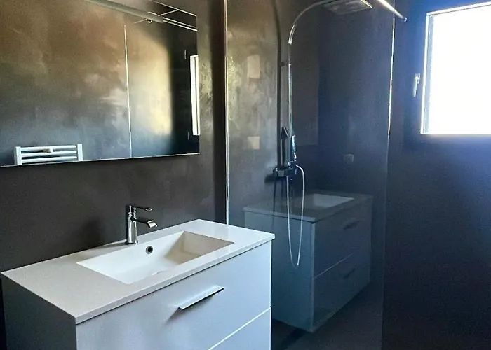 Casanota De 200m2 Avec Piscine Privee 别墅