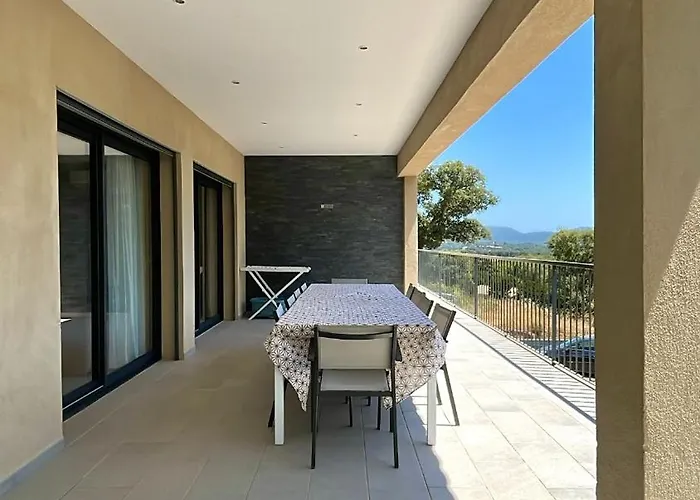 Casanota De 200m2 Avec Piscine Privee 别墅