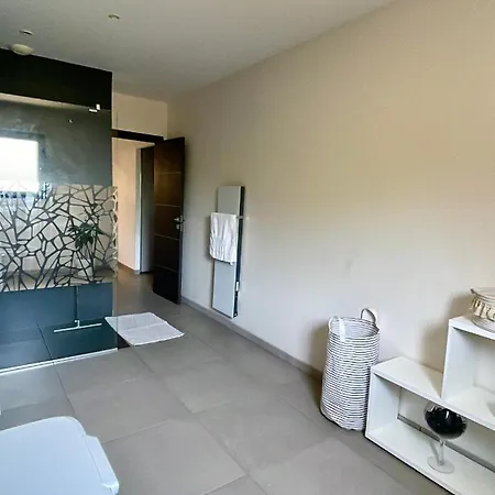 Casanota De 200m2 Avec Piscine Privée Villa