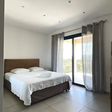 Casanota De 200m2 Avec Piscine Privée * Porto Vecchio