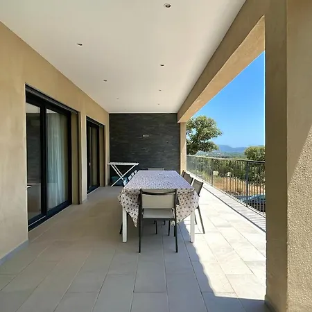 Casanota De 200m2 Avec Piscine Privée Villa