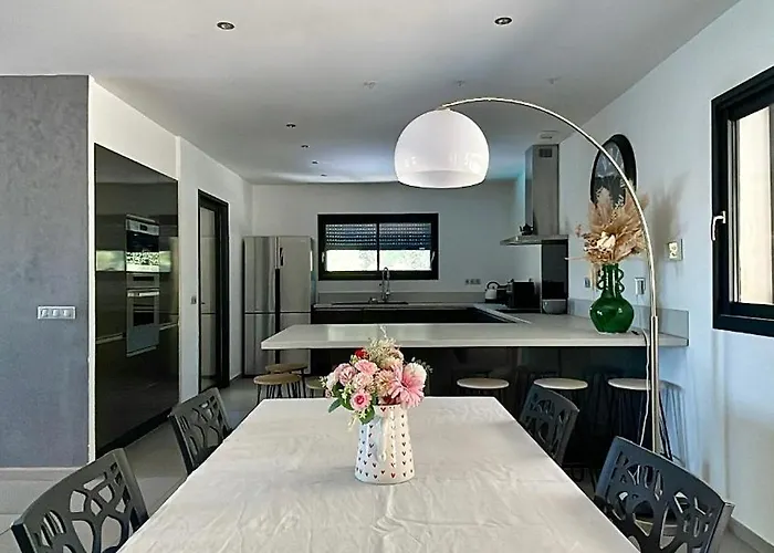 Casanota De 200m2 Avec Piscine Privee