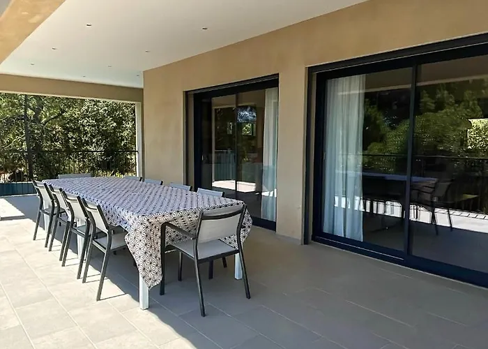 Villa Casanota De 200m2 Avec Piscine Privee Porto-Vecchio (Corsica)