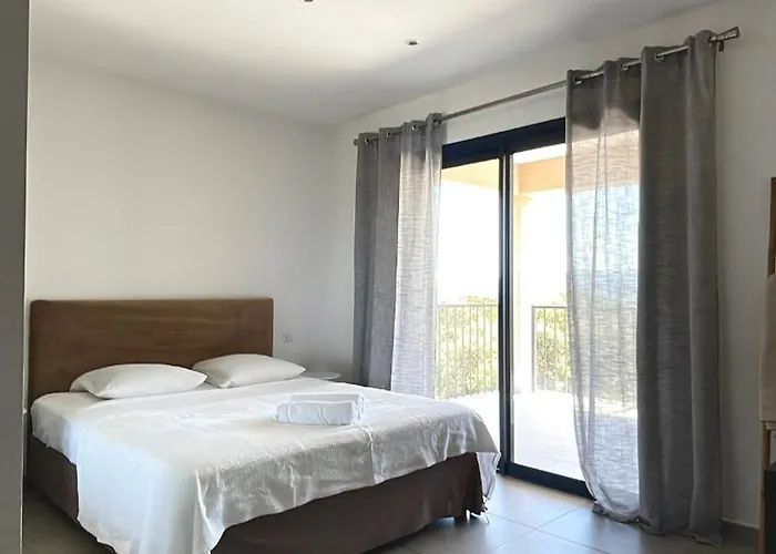 Casanota De 200m2 Avec Piscine Privee * Porto-Vecchio (Corsica)